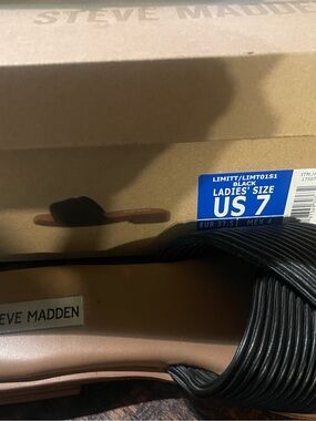 Steve Madden Black Slide Sandals with Tan Footbed
